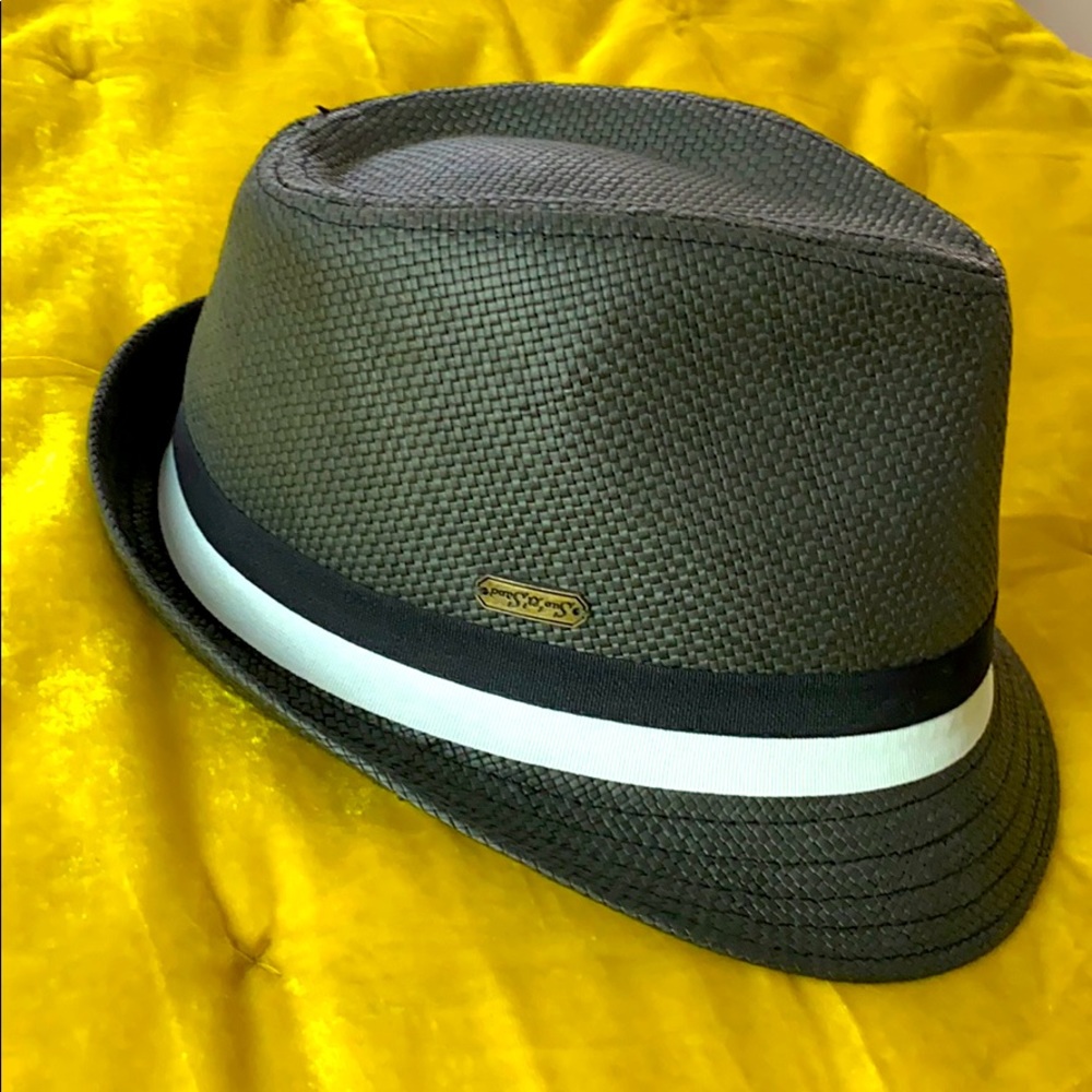 Miami hat. Dark gray/taupe never worn